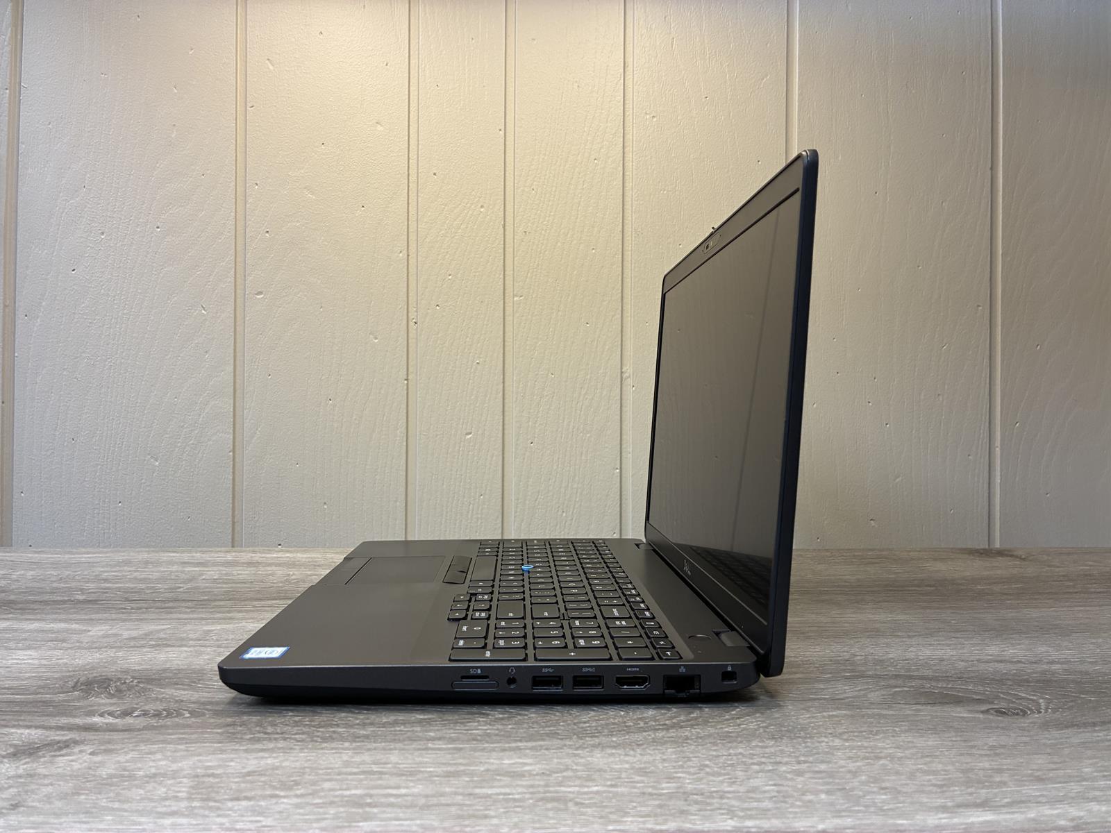 DELL LATITUDE 5501 Intel(R) Core(TM) i5-9300H CPU @ 2.40GHz NO HDD 8GB RAM NO OS