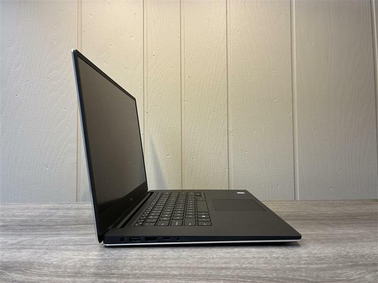 DELL PRECISION 5540 Intel(R) Core(TM) i7-9850H@2.60GHz NO HDD 8GB RAM NO OS