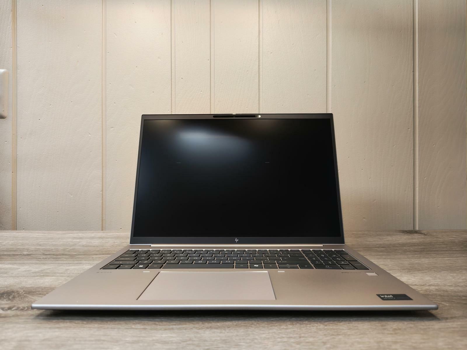 HP ZBook Firefly 16 G11 Intel(R) Core(TM) Ultra 5 135U NO HDD 16GB RAM NO OS