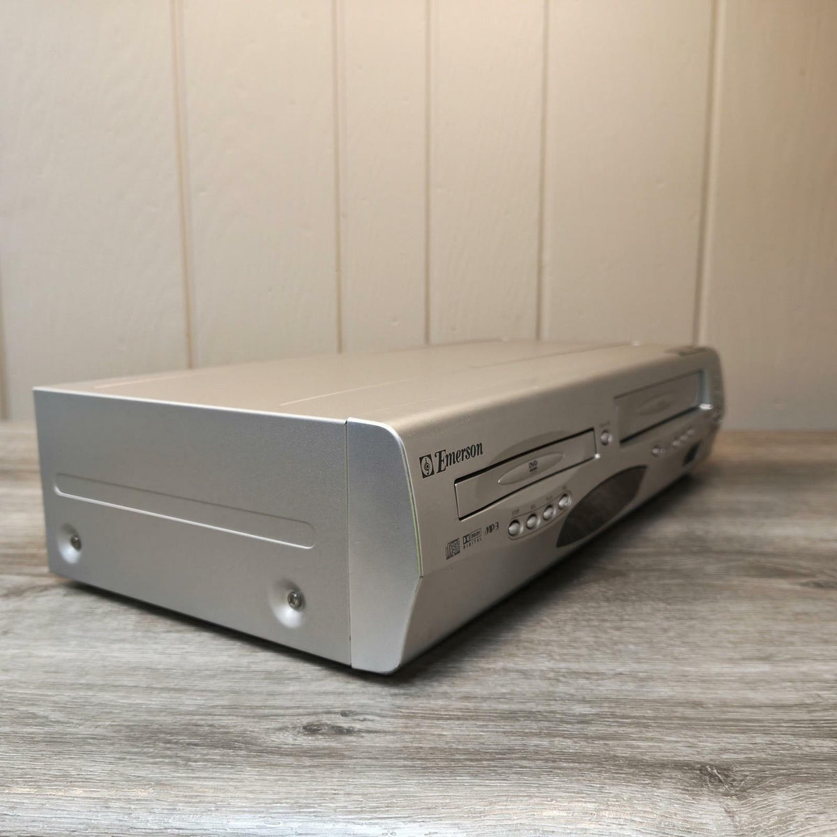 EMERSON EWD2203 VCR/DVD PLAYER | USED FAIR