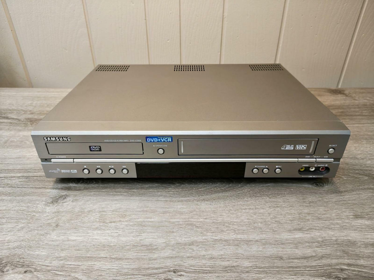 SAMSUNG DVD-V2000 COMBO PLAYER | USED GOOD