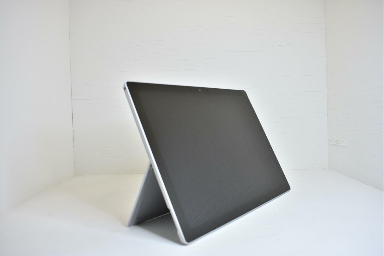 MICROSOFT SURFACE PRO 5 256 GB SSD WiFi 12.3" SILVER 1796