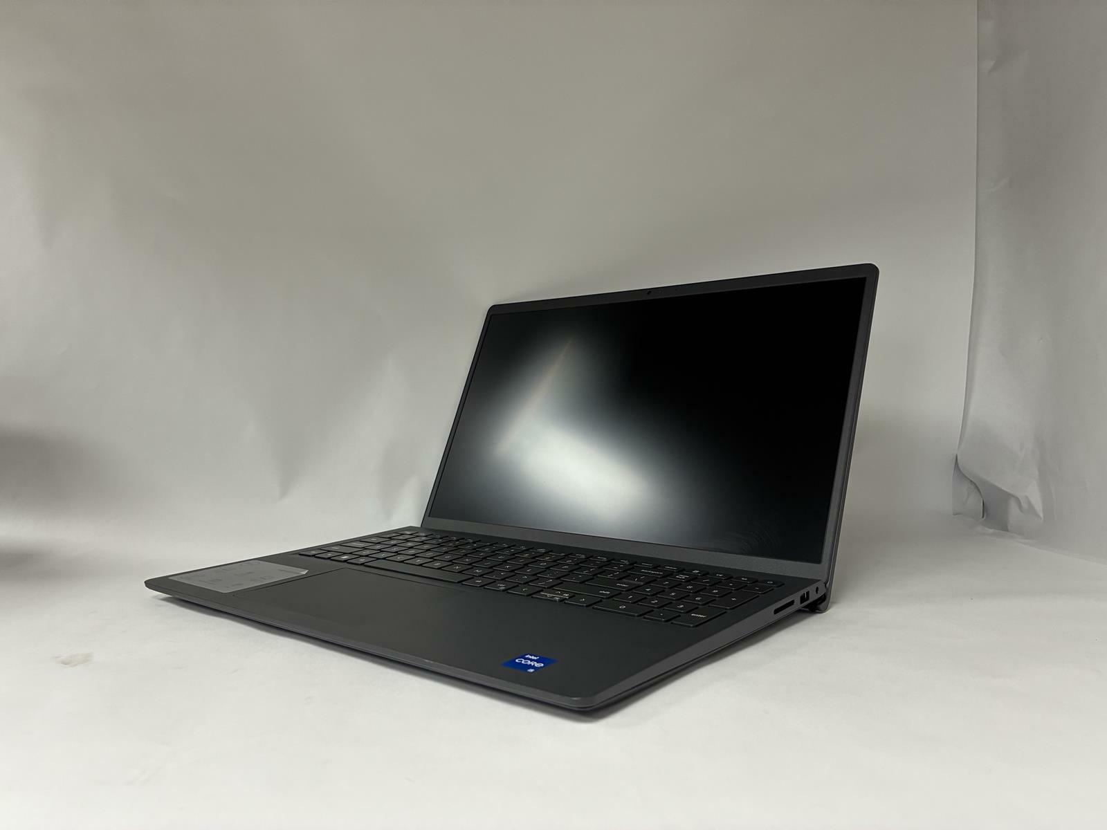 DELL INSPIRON 15 3511Intel(R) Core(TM) i5-1135G7 @ 2.40GHz 256 GB 8 GB NO OS
