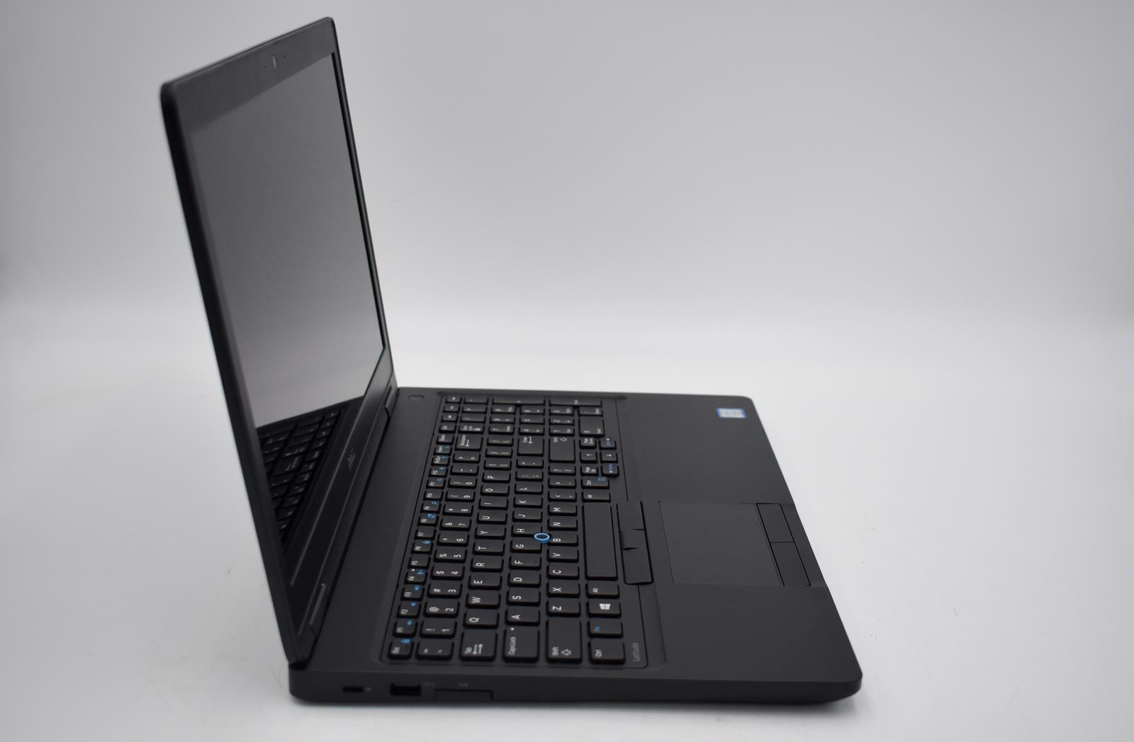 DELL 15" LATITUDE 5580 INTEL CORE i5-7300U 1.60GHz 256GB SSD 8GB NO OS