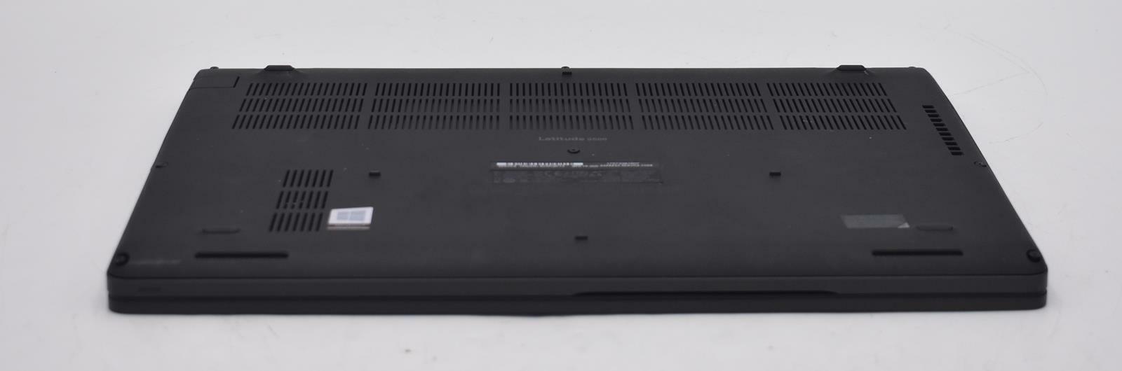 DELL 15" LATITUDE 5500 INTEL CORE I5-8265U 128 GB SSD 8GB NO OS
