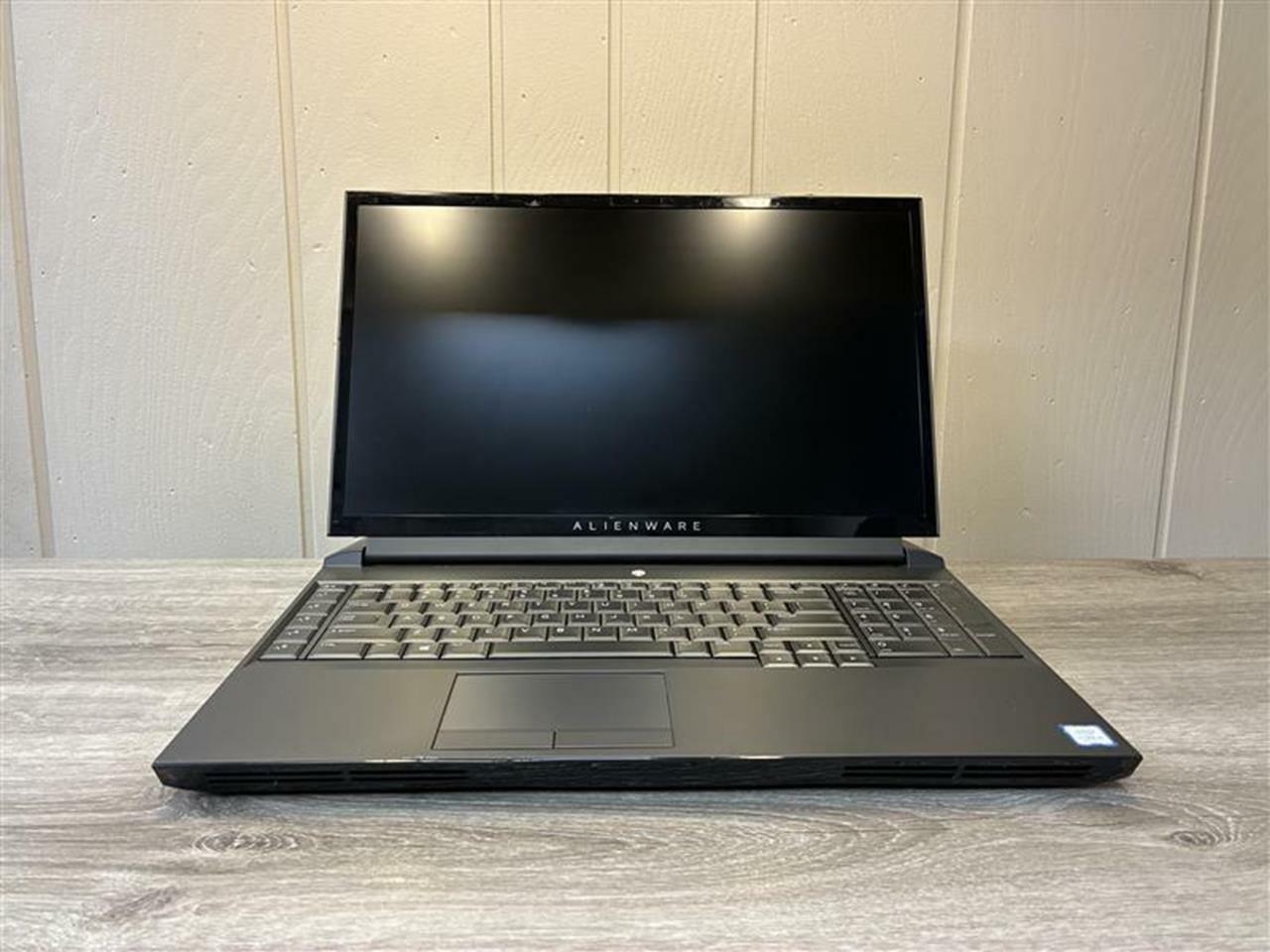Alienware Area-51m Intel(R) Core(TM) i9-9900K@3.60GHz NO HDD 32GB RAM NO OS