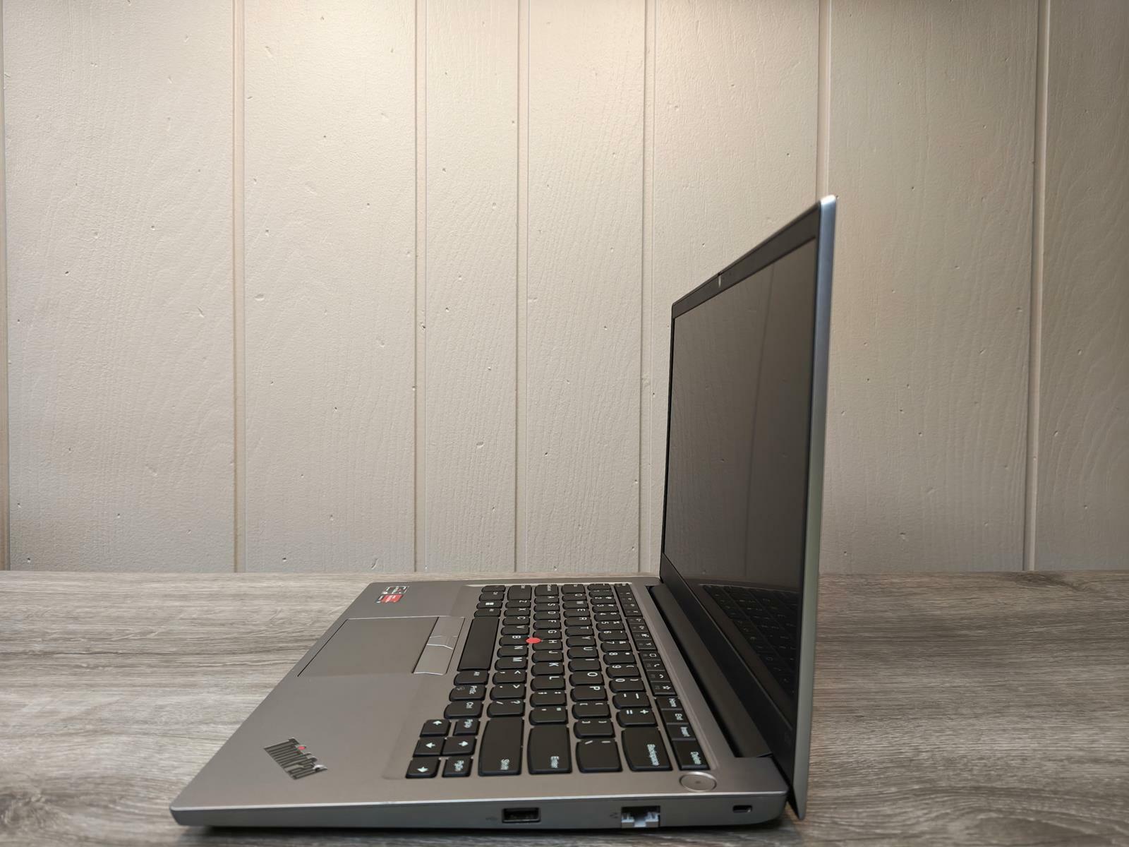 LENOVO ThinkPad E14 Gen 4 AMD Ryzen 7 5825U NO HDD 16GB RAM NO OS