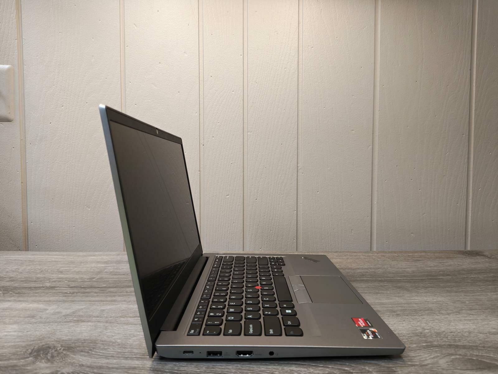 LENOVO ThinkPad E14 Gen 4 AMD Ryzen 7 5825U NO HDD 16GB RAM NO OS