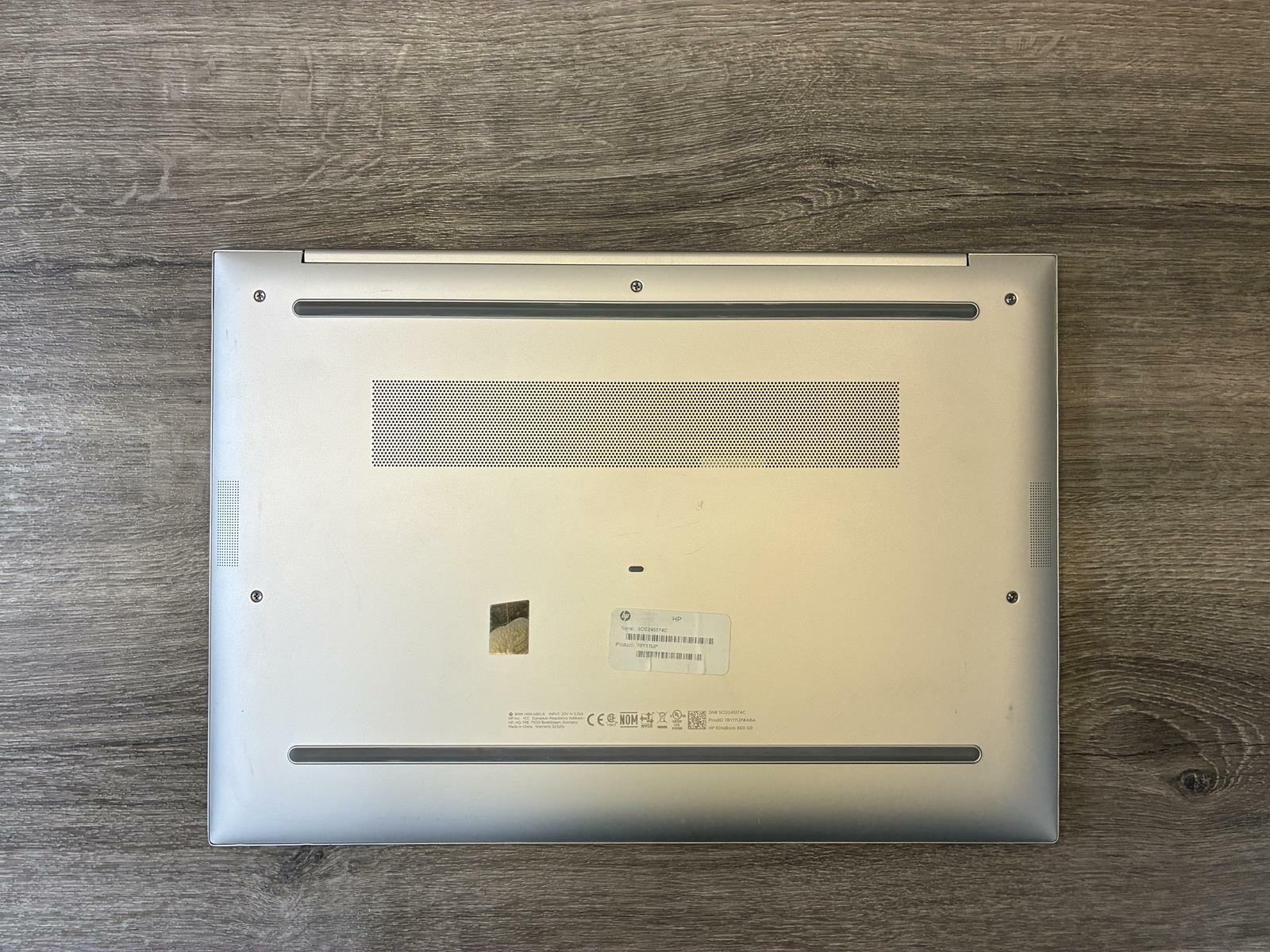 HP EliteBook 860 16 inch G9 Intel(R) Core(TM) i5-1245U NO HDD 8GB RAM NO OS