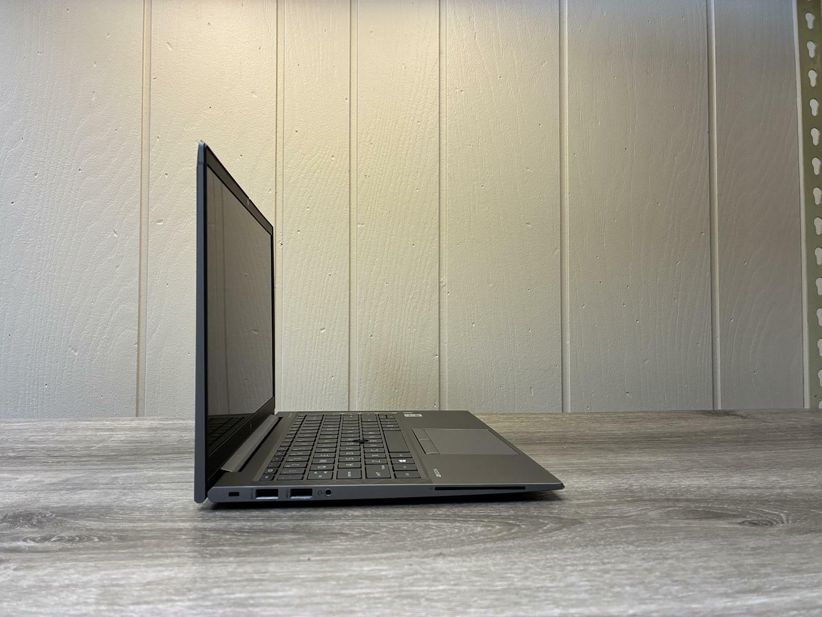 HP ZBook Firefly 14 G7 Intel(R) Core(TM) i5-10210U@1.60GHz NO HDD 16GB RAM NO OS