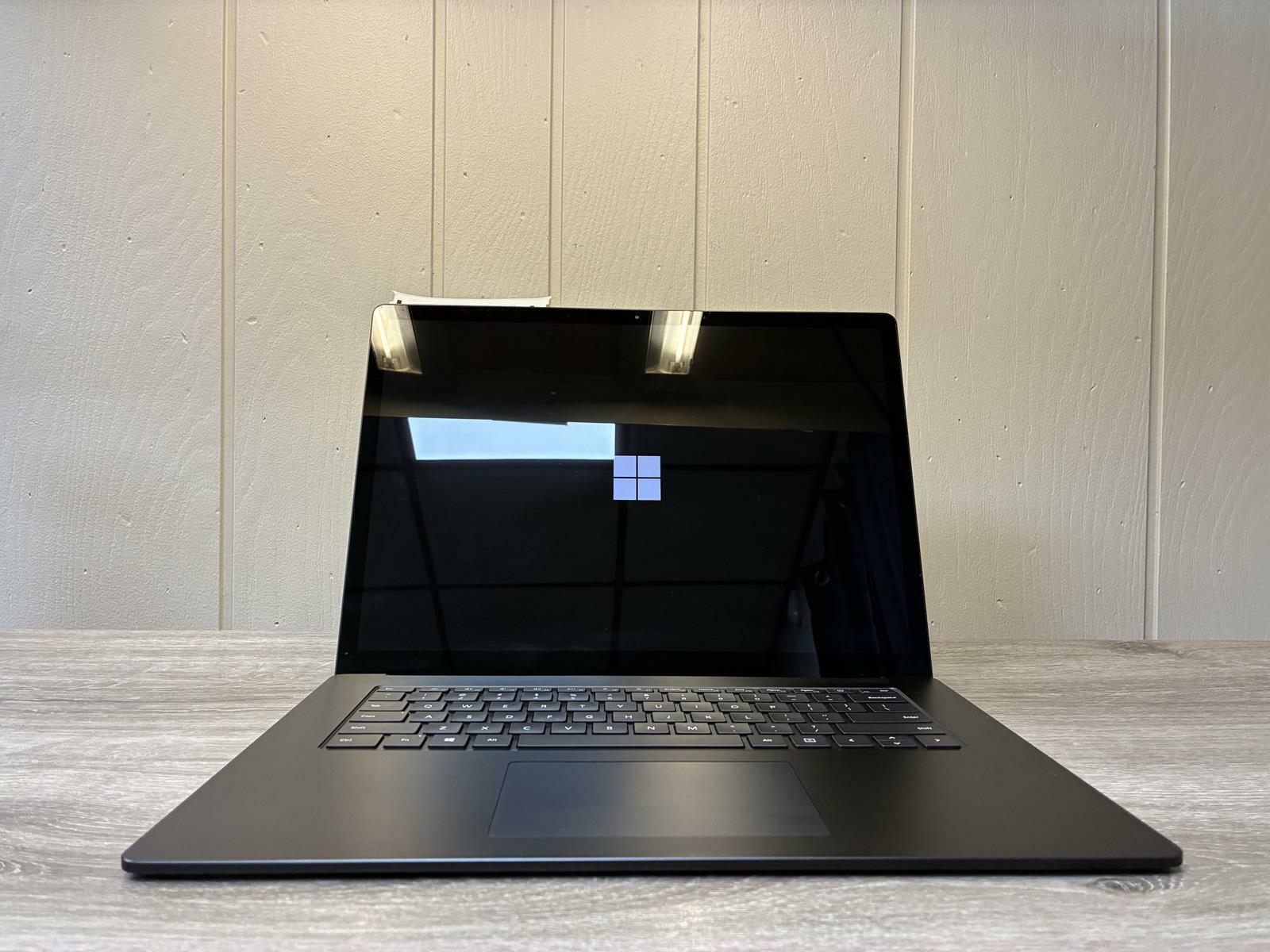 MICROSOFT SURFACE 3 Intel(R) Core(TM) i5-1035G7@1.20GHz 256 GB 8GB RAM NO OS