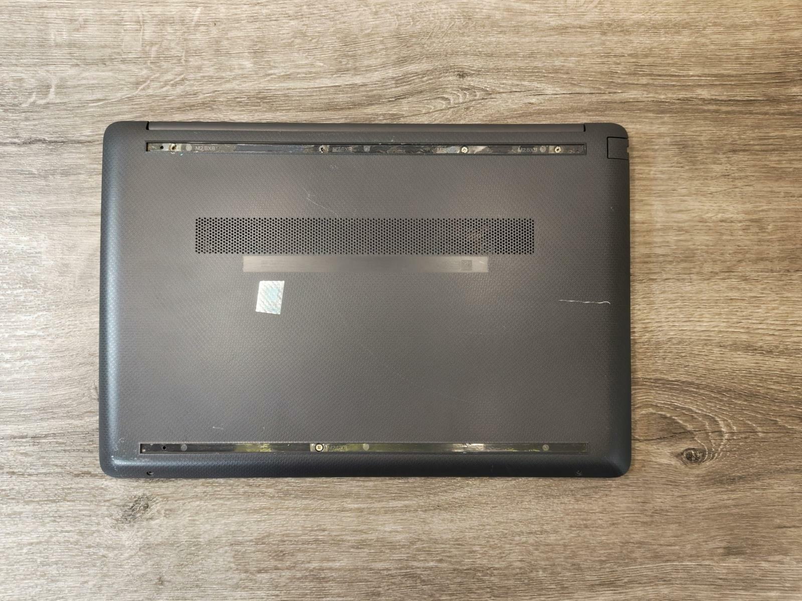 HP 250 G8 11th Gen Intel(R) Core(TM) i5-1135G7 @ 2.40GHz NO HDD 16GB RAM NO OS